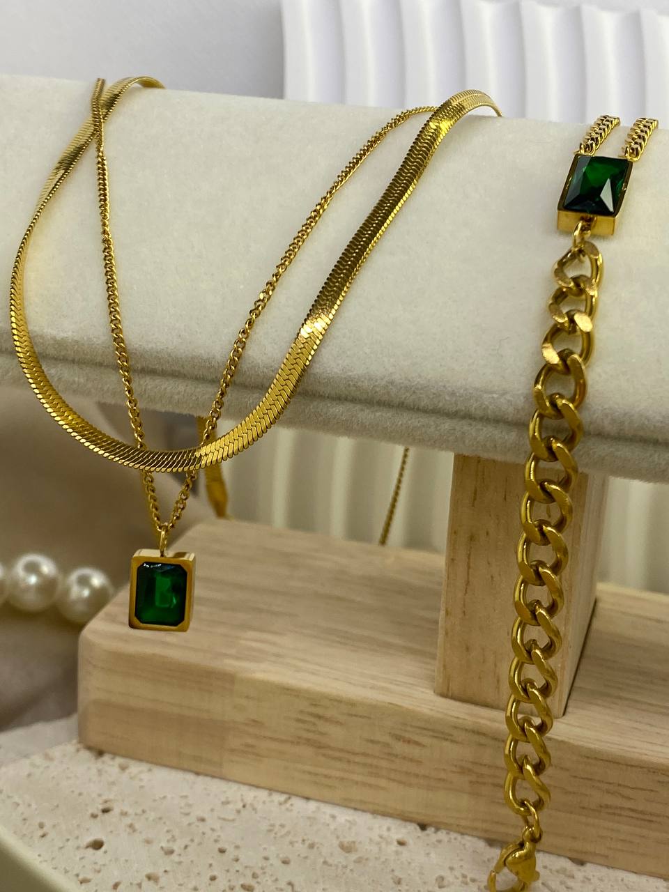 GIANNA *GREEN GEM NECKLACE*