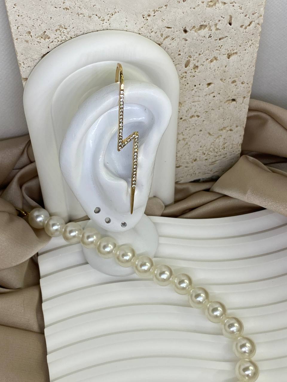 BRONTE * Ear Cuff *