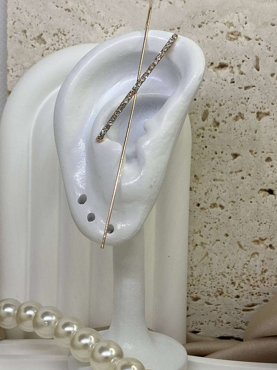 PEDRA * Ear Cuff *