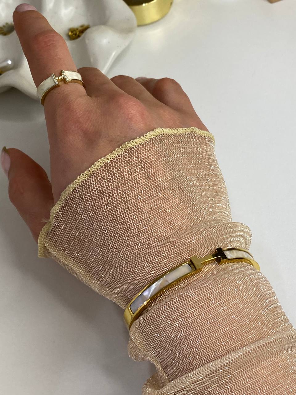 HOSANNA * BANGLE *