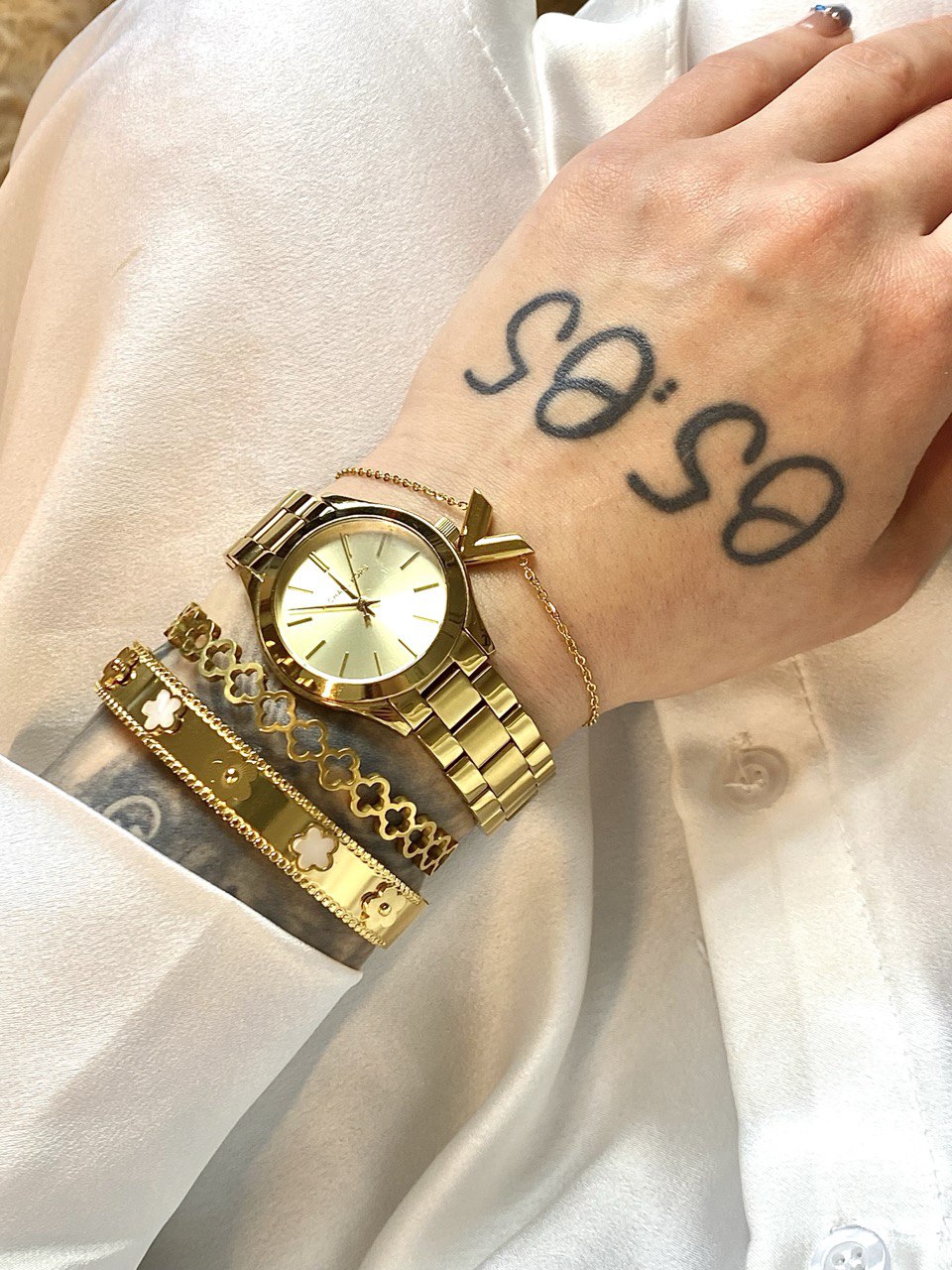 ATARAH * CLOVER BANGLE *