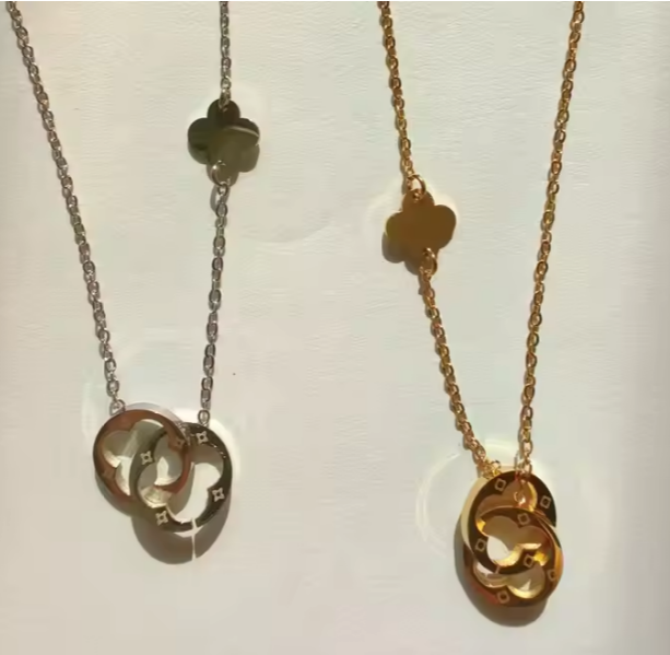 CINDY *CLOVER NECKLACE*