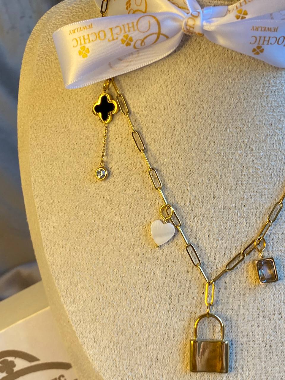 Pearl *Charms*