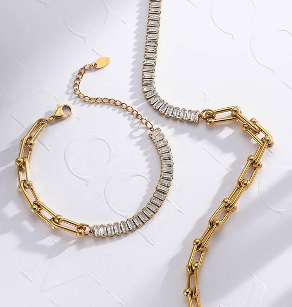 BEATRIX *CHUNKY CHAIN MEETS TENNIS SPARKLE BRACELET*