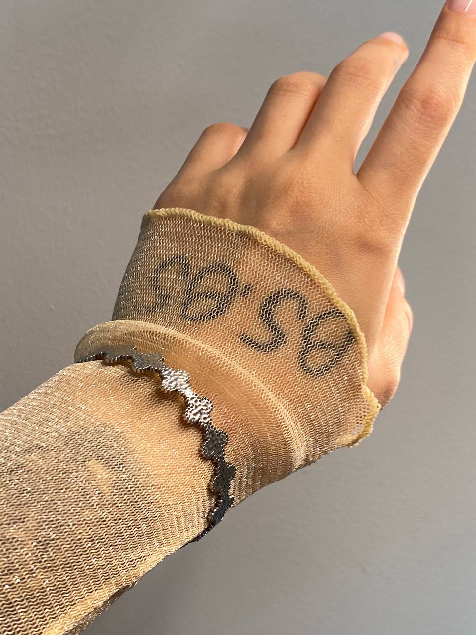 ELISHA * CLOVER BANGLE *