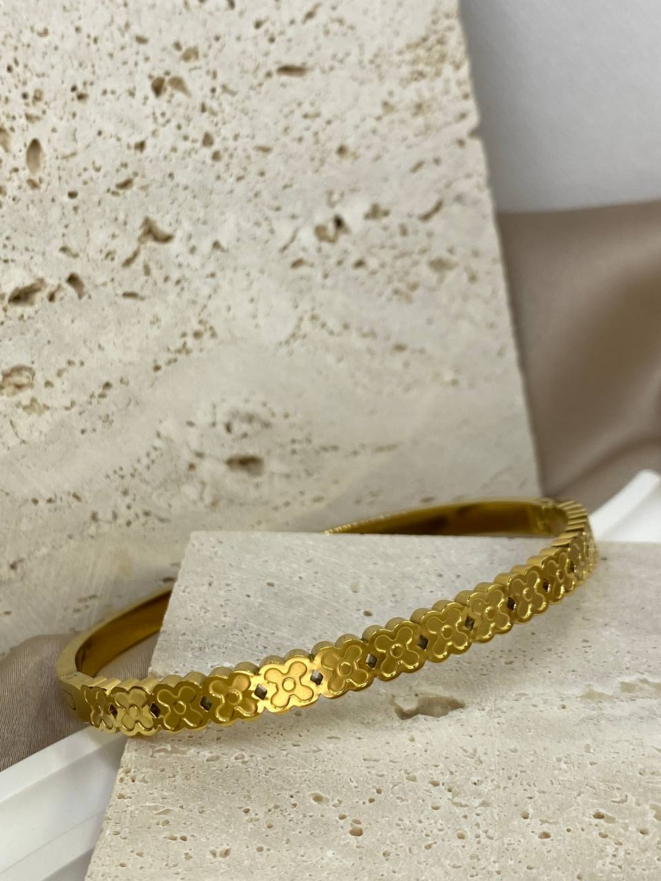 NADELIE *CLOVER BANGLE *