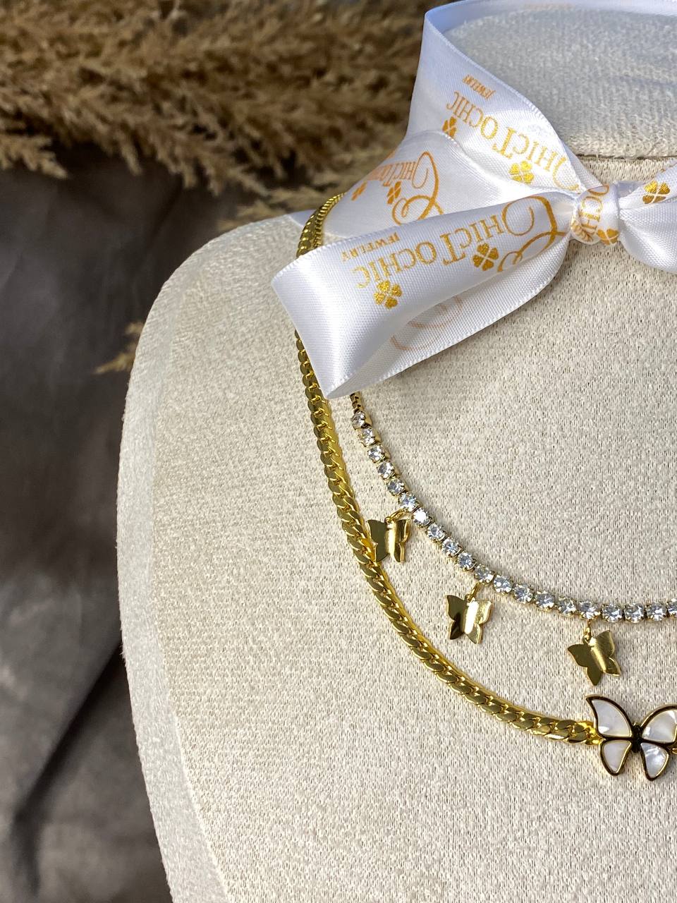 VIVIANA *BUTTERFLY NECKLACE *