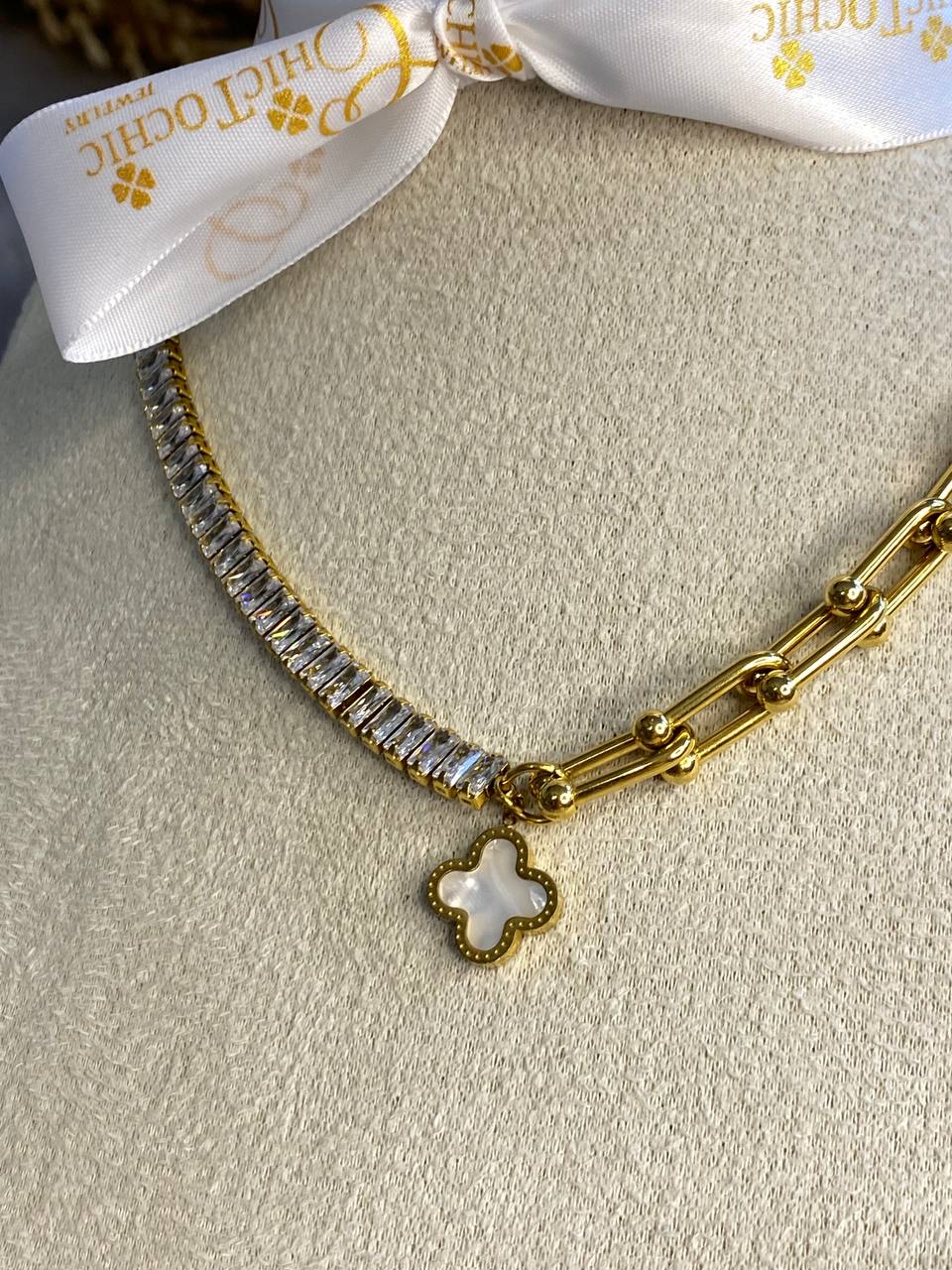 BENITA *CHUNKY CHAIN MEETS TENNIS SPARKLE NECKLACE*