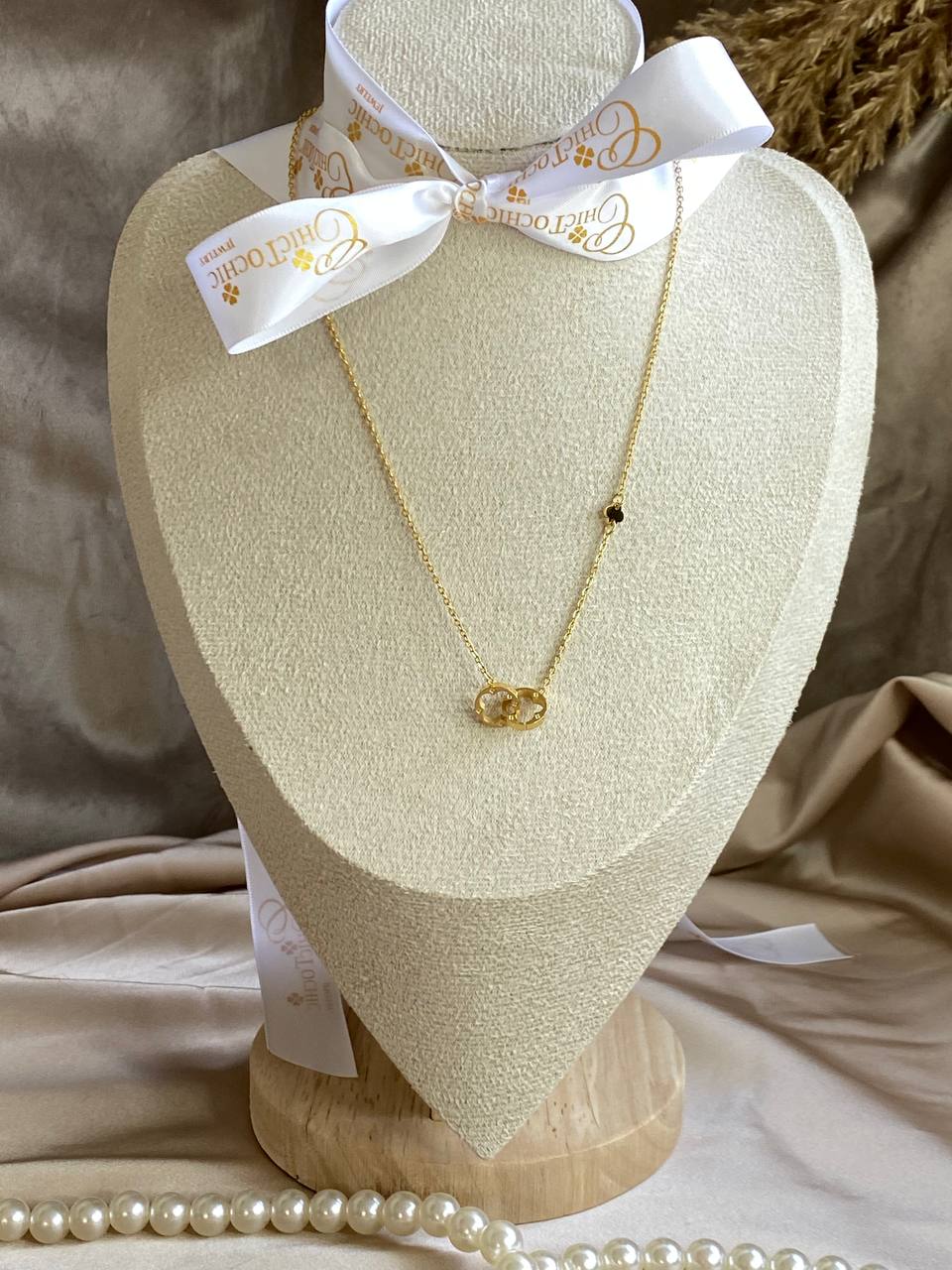 CALLIE *CLOVER NECKLACE*
