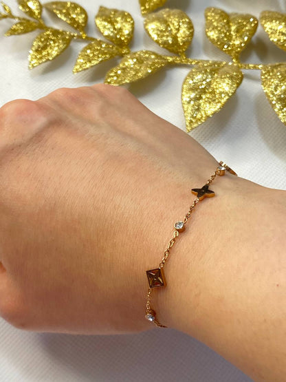 THEA * CLOVER BRACELET *