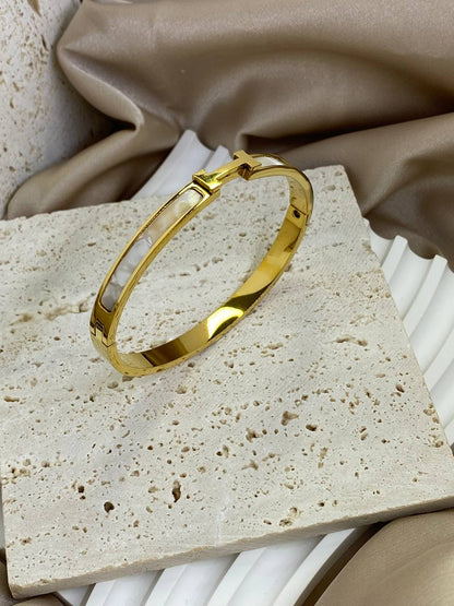 HOSANNA * BANGLE *