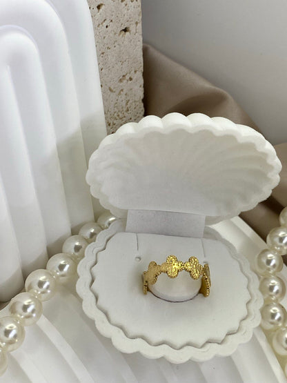 ESSY * CLOVER RING *