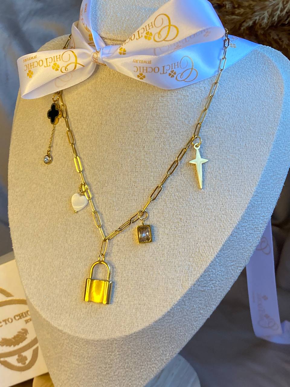 Padlock & Bow *Charms*