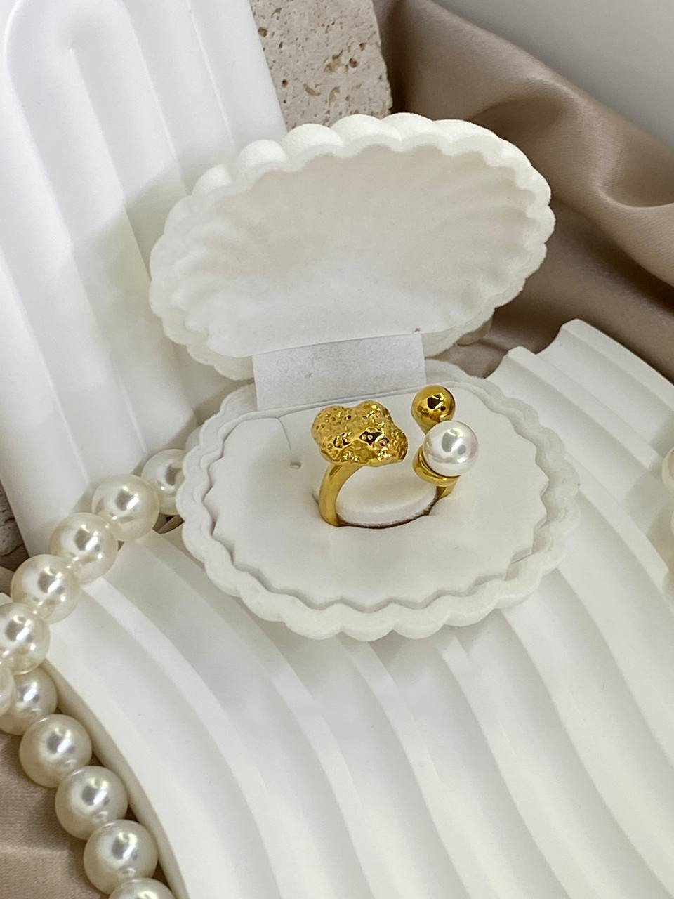 JUMANA * PEARL RING *