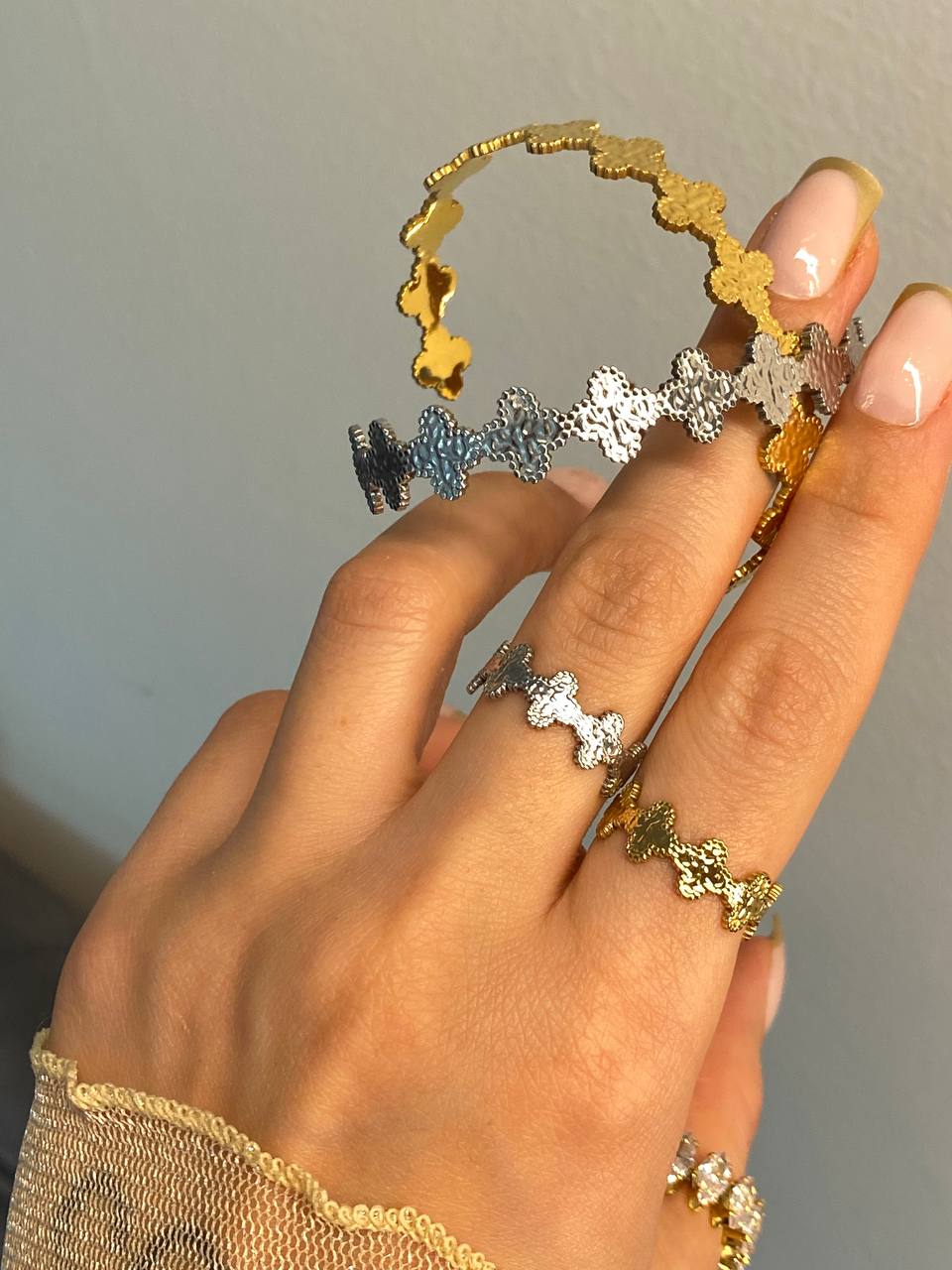 ETTY  * CLOVER RING *