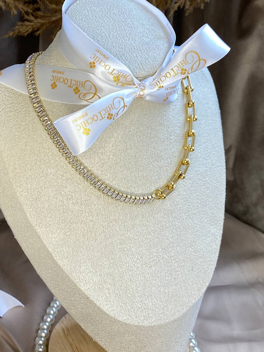 BENITA *CHUNKY CHAIN MEETS TENNIS SPARKLE NECKLACE*