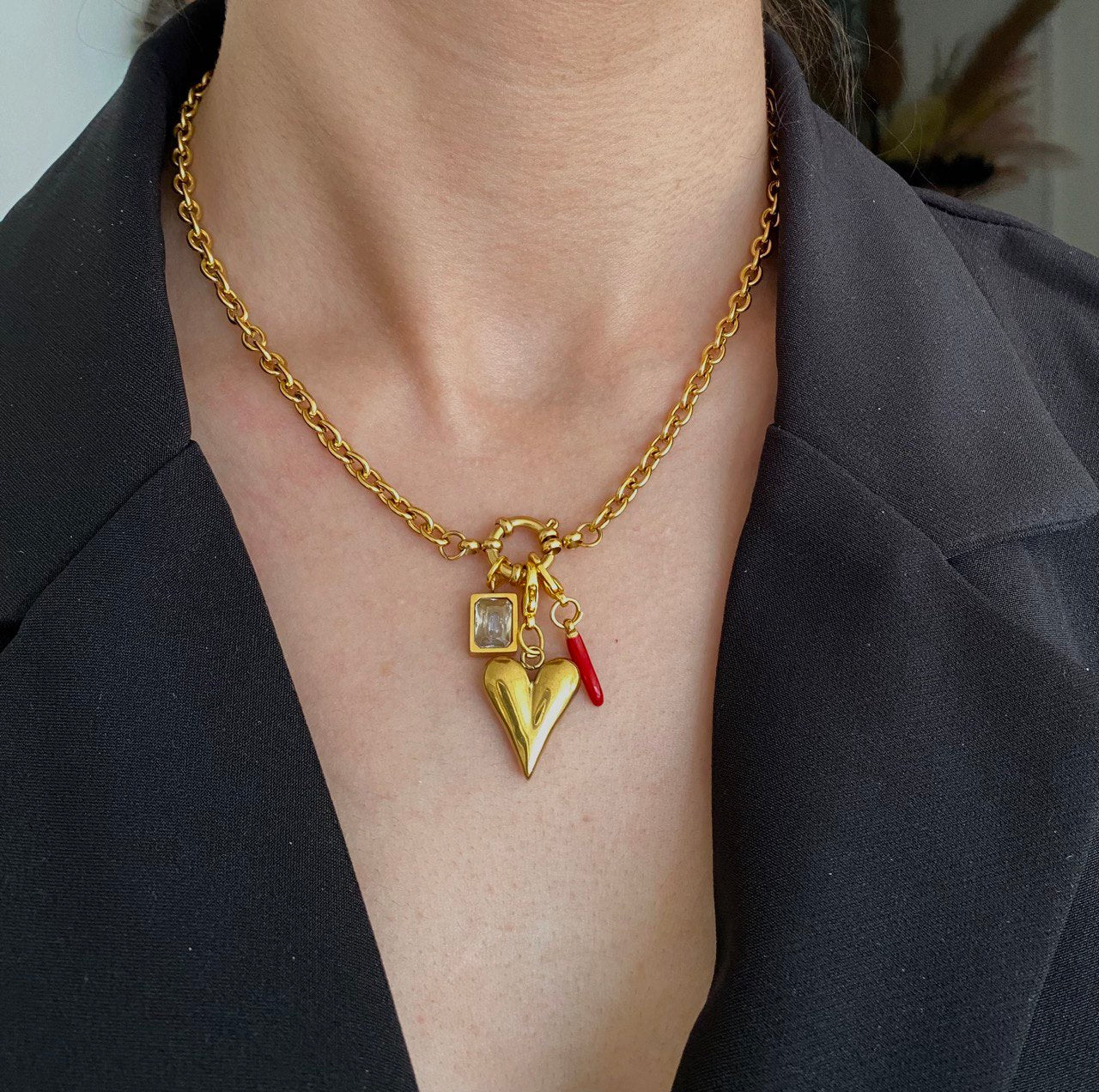 CECILIA * NECKLACE*